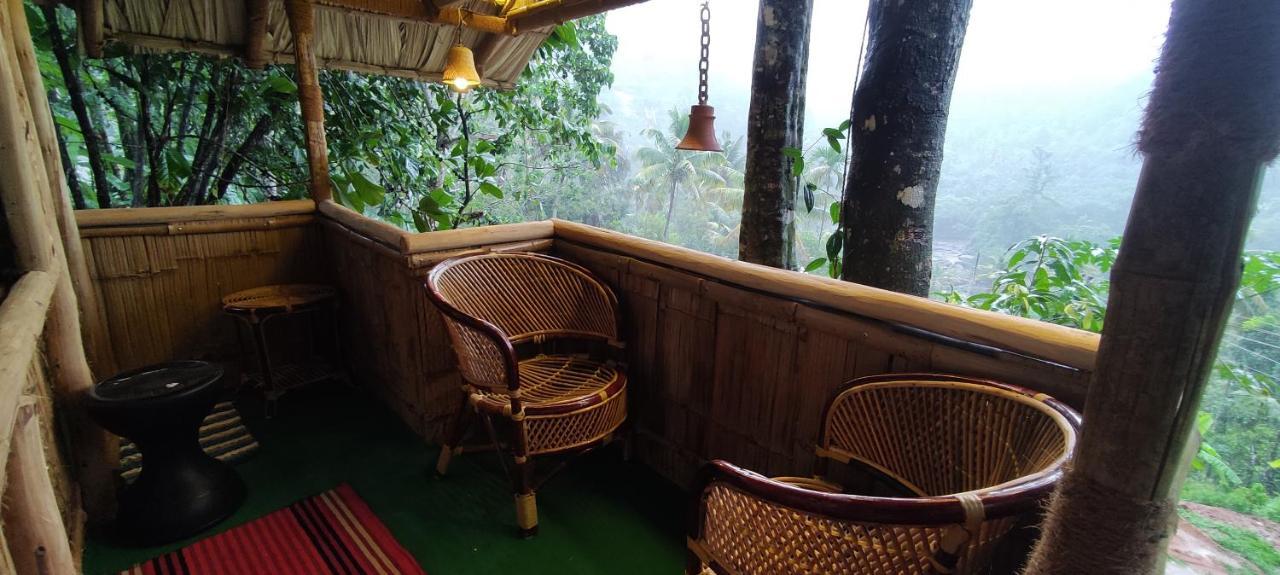 Fab - Bamboo Hut With Open Shower Munnar Esterno foto