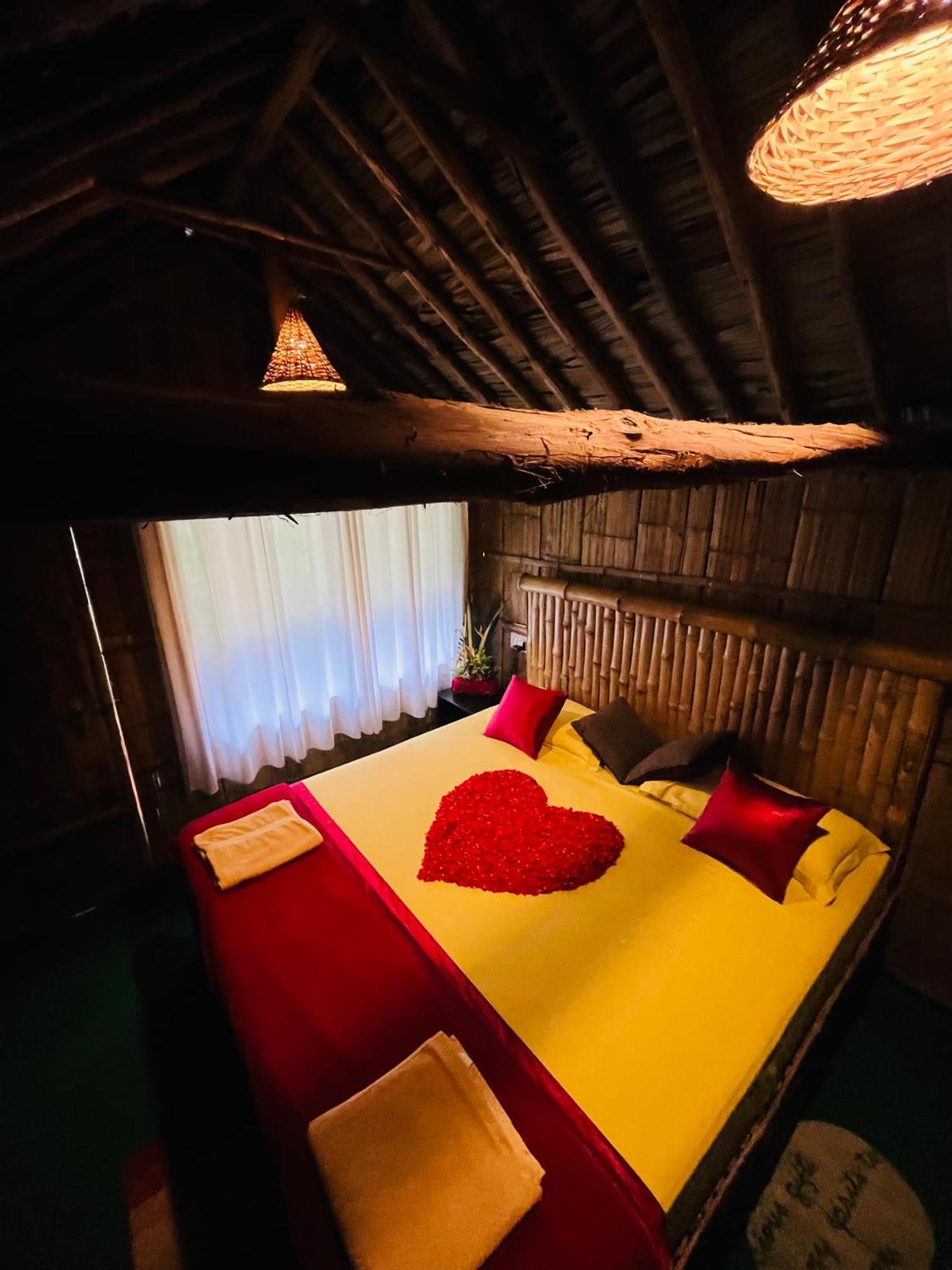 Fab - Bamboo Hut With Open Shower Munnar Esterno foto